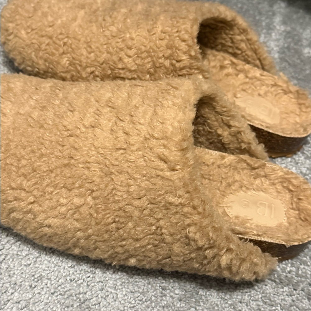 INTENTIONALLY BLANK Apres Slipper in Tan - Picture 6 of 6